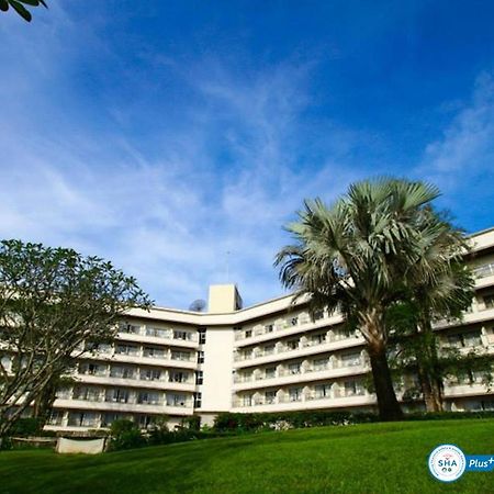 Royal Hills Golf Resort & Spa Nakhon Nayok Exterior foto